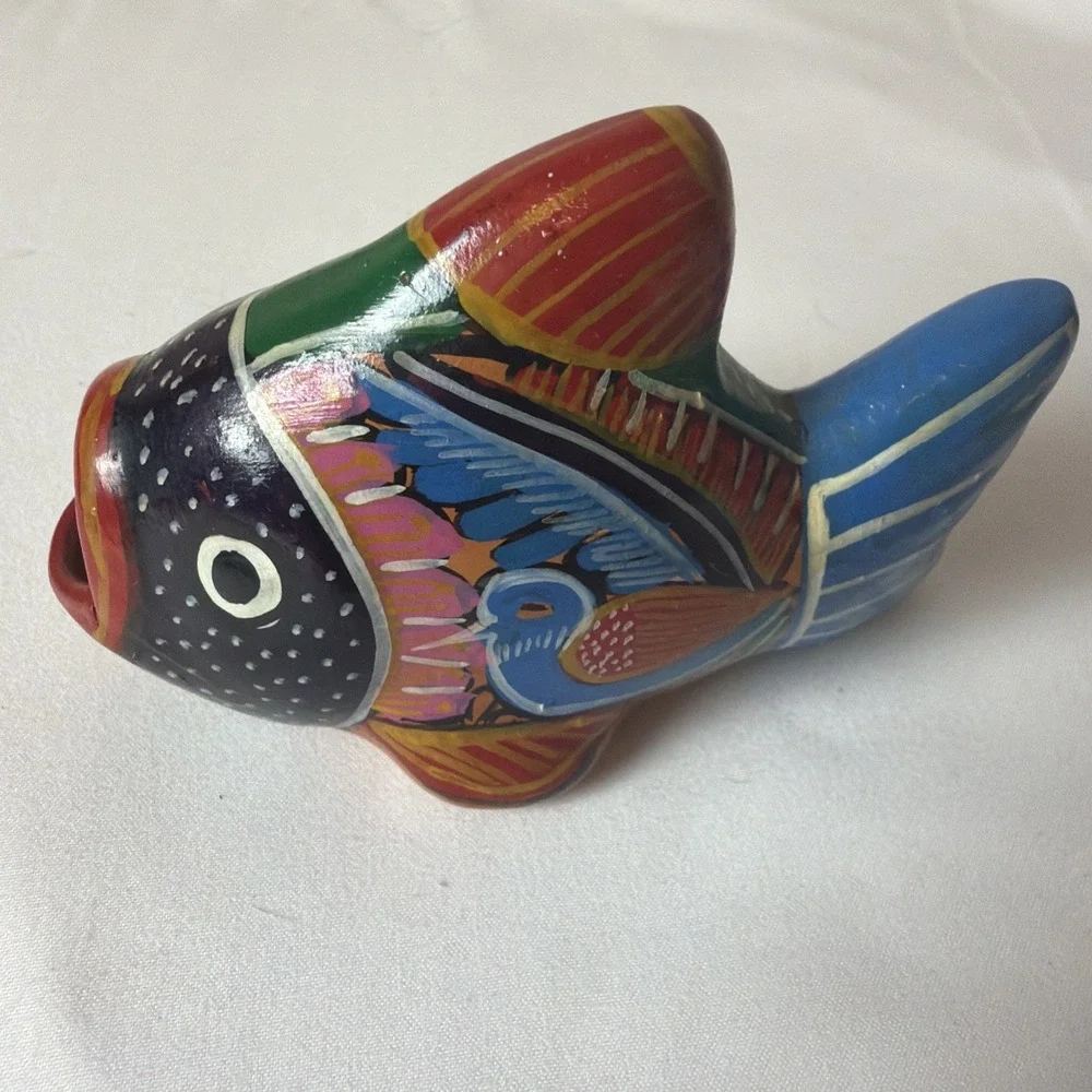 Vintage Folk Art Mexican Hand Painted Goldfish Pottery Fish.Length 4.5
